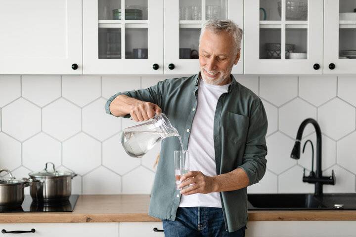 Los beneficios de una fuente de agua fría en casa